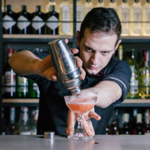 la-vi_bartender
